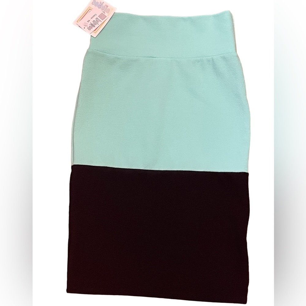 NWT LuLaRoe color‎ block Cassie skirt, mint green and black, size XS​
